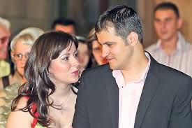 166,053 likes · 2,552 talking about this. Soc Serban Huidu Isi Insala Sotia Iata Cine I Ar Fi Amanta Ele Ro