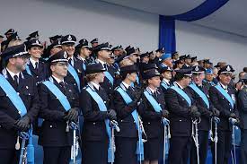I concorsi polizia penitenziaria per diventare appunto un agente del corpo della polizia penitenziaria sono strutturati in diverse fasi, ordinate in tal la prova scritta dei concorsi polizia penitenziaria consta di una serie di domande, a risposta sintetica o a risposta multipla, sulle materie specificate in. Concorso Polizia Penitenziaria 2019 Bando Posti Requisiti E Domanda
