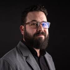 Andrew Noyes's Instagram, Twitter & Facebook