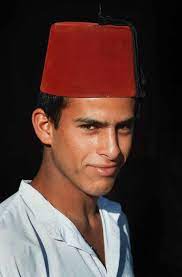Pin By Zippertravel Com On Wherever I Lay My Hat Bedouin Men Headgear Bedouin Man