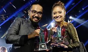This file, which was originally posted to anugerah meletop era 2016: Ayda Jebat Johan Bolot Anugerah Meletop Era 2016