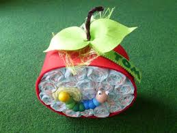 Windeltorten Windeltorte Apfel Rot Ein Designerstuck Von Mein Unikat Bei Dawanda Geschenke Kleine Geschenke Basteln Baby Geschenke