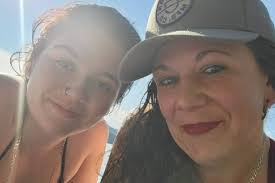 Kaylee Campbell's Instagram, Twitter & Facebook