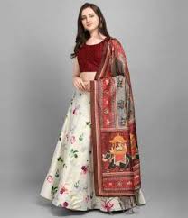 Featuring a golden border, this floral crop top lehenga skirt is a. Crop Top With Lehenga Buy Crop Top Lehengas Designs Online At Best Prices Flipkart Com