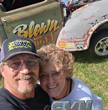 Replacement battery block for VG Strat synthesizer