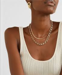 The brand showcases their more extravagant and rarest of pieces in their annual blue book collection that started in 1845. Pin On Style