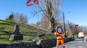 Euro 2020 a grubu maçında i̇talya ile i̇sviçre kozlarını paylaşıyor. Isvicre Italya Ile Olan 9 Sinir Kapisini Kapatti Haberpodium