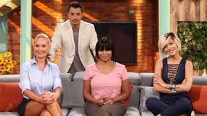 (c) & (p) 2016 global records booking & licensing In Emisiunea De Astazi Vorbeste Lumea Despre Prima Doamna A Romaniei Vorbeste Lumea Protv