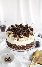 Classic Black Forest Cake Schokoladen Ganache Rezept Kuchen Und Torten Tortendeko