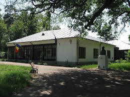 Trasee de drumetie si aventura. Moldova Obiective Turistice Harta Romaniei Page 3