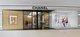 Interior And Architectural Photographer Based In Hong Kong China Chanel Store Front By Peter Marino Architects Chanel Store Shop Facade Store Design Interior