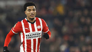 PSV is Tillman 'flinke tijd' kwijt door enkelblessure: 'Ziet er niet goed  uit'