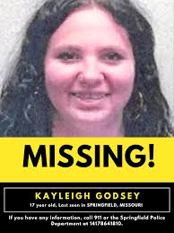 🚨💛 URGENT: 17-YEAR-OLD KAYLEIGH GODSEY MISSING FROM SPRINGFIELD, MISSOURI  💛🚨 17-year-old Kayleigh Godsey has been missing from Springfield,  Missouri since December 3, 2025. Her family is desperate for answers, and  police are