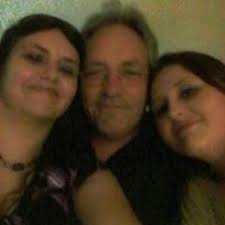 Listen to I'm Pressing Through by Amy Elizabeth Turner in gospel playlist  online for free