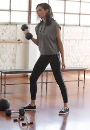 Gal gadot's shared a snippet friday on instagram of her training routine as she rocked out while boxing with her trainer. Gal Gadot Workout Routine And Diet Plan Fitnessreaper Com