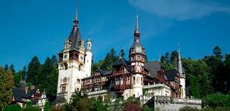 The main peculiarity of peles castle, which is located in the carpathian mountains, is its fabulous exterior design. Castelul PeleÈ™ Din Sinaia Pogram PreÈ› Intrare È™i Amplasare