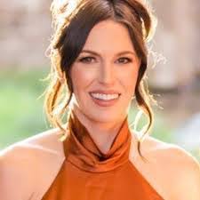 Alexandra Ross's Instagram, Twitter & Facebook