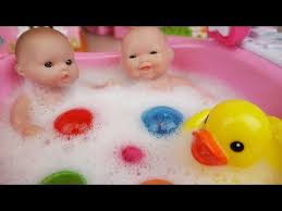 An hour of cgi surprise eggs. Bath Surprise