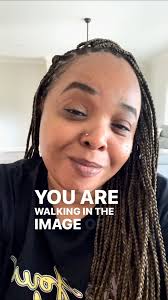 My coworkers should know I LOVE them! I worked 11 hours today and then came  home and baked TWO sweet potato pies for our Christmas luncheon tomorrow. I  need an award 🤣🤣🤣