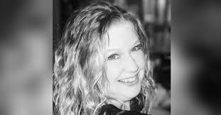 Christie Lea's Instagram, Twitter & Facebook