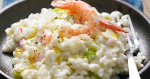 Un Risotto Aux Crevettes Et Au Lait De Coco En Un Rien De Temps C Est Possible Vite La Recette Avec Images Risotto Aux Crevettes Recettes De Cuisine Recette Risotto