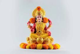 Om shree mahalakshmyai cha vidraahe vishnu patrayai cha dheemahi tanno lakshmi prachodayat om. Top 75 Hindu Goddess Lakshmi Names For Baby Girl