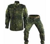 Uniforme táctico de estilo militar de camuflaje de bosque ...