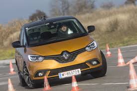 Renault scenic iii, de ce ai cumpara un mini mpv in 2019? Grosser Test Renault Scenic Energy Dci 110 Edc Bose Alles Auto