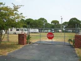 Keep your belongings and vehicles safe with the best storage units in tampa. 10 Cheap Rv Trailer Storage Facilities In Bradenton Fl From 60 Covered Indoor