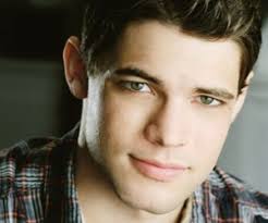 Behind the Red Curtain: A Theatre Blog