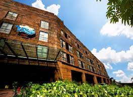 Situated at the foot of ancient limestone hill and within walking distance close to lost world of tambun no.1, persiaran lagun sunway 1, sunway city ipoh, 31150 ipoh, perak darul ridzuan, malaysia. Lost World Hotel Entrance Picture Of Lost World Hotel Ipoh Tripadvisor