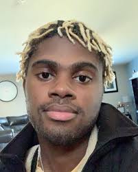 Corey Barlow (@boreycarlow) • Instagram ဓာတ်ပုံများနှင့် ဗီဒီယိုများ