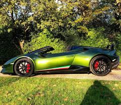 Lamborghini Huracan Performante Spyder Painted In Ad Personam Verde Ermes W Tricolore Stripes Along The Doors Photo Taken By Jackjduncan On Instagr Voertuigen