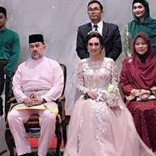 Gambar perkahwinan sultan selangor dan. Wow Cantik Ini Kot Isteri Sultan Muhammad V
