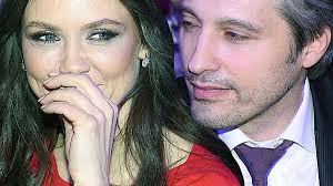 Check spelling or type a new query. Kinga Rusin I Marek Kujawa Na Walentynki Intymne Zdjecie Pary