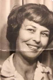 Janet Trimmer's Instagram, Twitter & Facebook