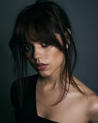 🚨¡YA DISPONIBLE! 'THE ELECTRIC STATE' de Los hermanos Russo y  protagonizada por Millie Bobby Brown y Chris Pratt ya se encuentra  disponible en Netflix. Actualmente tiene 19% en Rotten Tomatoes y los