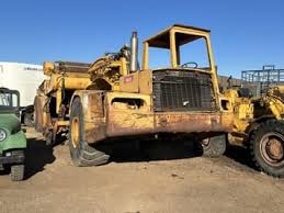 John Deere 860B Scraper
