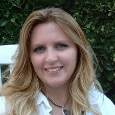 Lacey Lane's Instagram, Twitter & Facebook