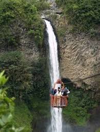 Capacidad para carga y descarga de 30 o más camiones en forma simultánea en toda la plataforma. 16 Banos Ideas Ecuador Banos Ecuador Ecuador Travel