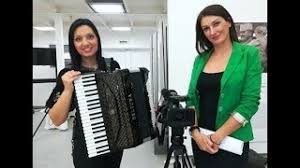 Sandra milosevic zabranjeno svako kopiranje video i/ili audio snimaka i postavljanje na druge kanale! Kad Zasvira Harmonika Sandra Milosevic Youtube