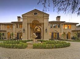 Meet America S Youngest Female Billionaire Secretive 30 Year Old Burger Princess Behind In N Out Burger Who Has Been Married Three Times And Drag Races For F Mediterranean Mansion Mansions Luxury Mansions