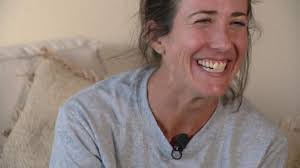 Laura Thweatt's Instagram, Twitter & Facebook