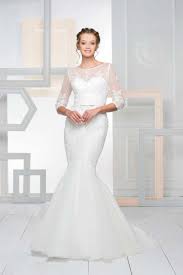 Deine hochzeit steht bevor und wir helfen dir das schönste brautkleid für dich zu finden. Lohrengel Brautkleider Brautmoden Boos