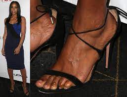 They are little veiny, much to the discomfort of some foot admirers. 28 Celebs With Ugly Feet Gross Corns And Crusty Hammer Toes
