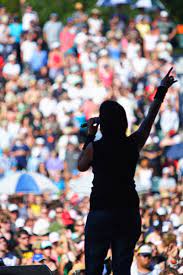 With so many potential and worthy choices, there's no point in ranking the ten best country songs about divorce. Top 10 Best Songs To Celebrate Your Divorce