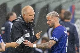 Da handlet det om hvordan vi kunne bygge laget for å slå vålerenga, svarer jensen. Analysen Donnum Spilles Ikke God I Valerenga Vg