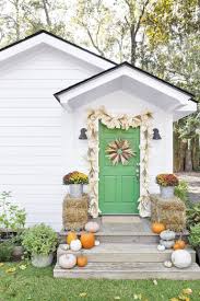 Outdoor fall decorations for front yard. 45 Best Fall Home Decorating Ideas 2021 Autumn Decorations For Your House