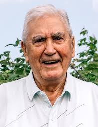 Oldest first-time author in history” dies at 95