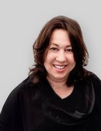 Jennifer Streck's Instagram, Twitter & Facebook